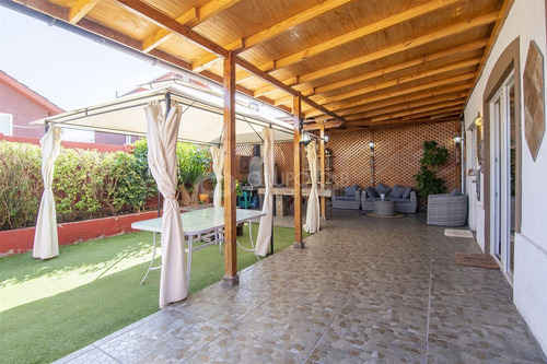 Casa En Venta De 3 Dorm. Santa María Del Peñón, Puente Alto