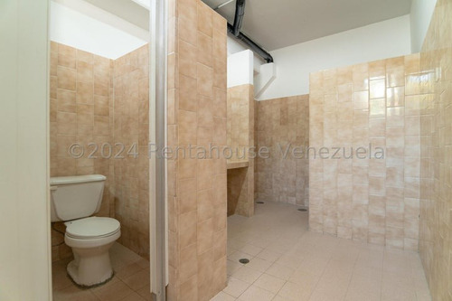 Venta Espectacular Edificio En La Trinidad Ijp