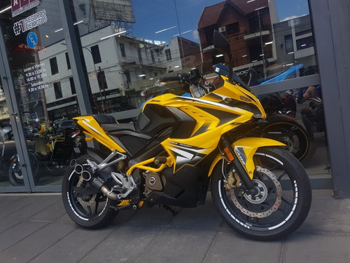 Imagen 2 de 15 de Bajaj Rs 200 Financio Permuto Qr Motors
