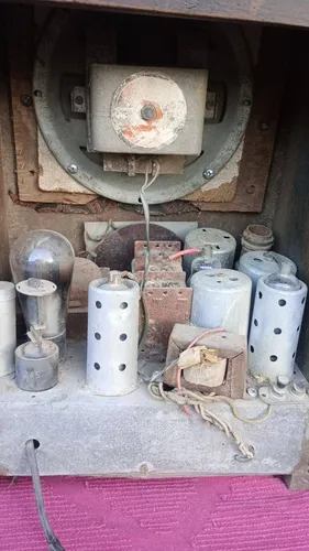 Radio Capilla Valvular Antigua Leer Detalles (Usado)