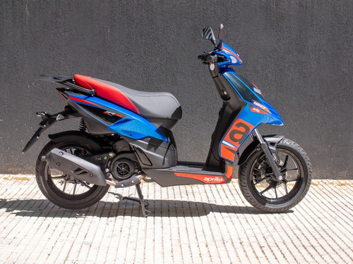 Imagen 23 de 25 de Aprilia Sr 160 Azul Financiacion Abs Inyeccion Concesionario