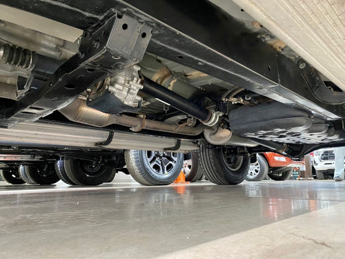 Imagen 6 de 19 de Toyota Hilux (l05) 3.0 C/d 4x4 Tdi Srv 163cv