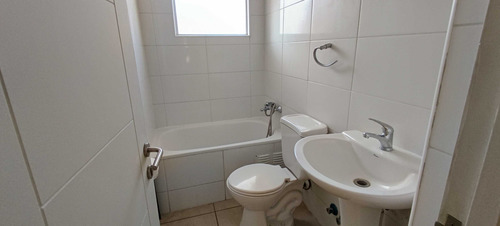 Casa En Excelente Condición Altos Del Raco. (100918)