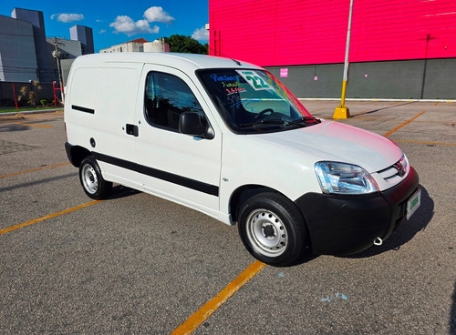 Peugeot Partner Furgon 1.6 800kg Flex 5p
