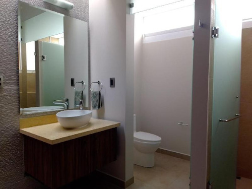 Imagen 13 de 26 de Magnifica Casa En Venta De Zibata, High Gardens By, Devarana, Fracc. Acantha