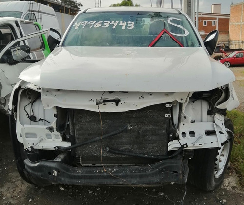 Imagen 2 de 13 de Volkswagen Amarok Tdi 4motion 2015 Por Partes