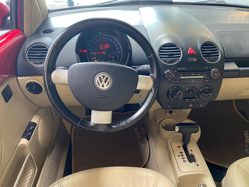 Volkswagen New Beetle 2.0 3p Automática