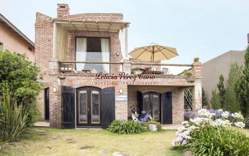 Imagen 2 de 30 de Excelente Casa En Manantiales, 4 Dormitorios *