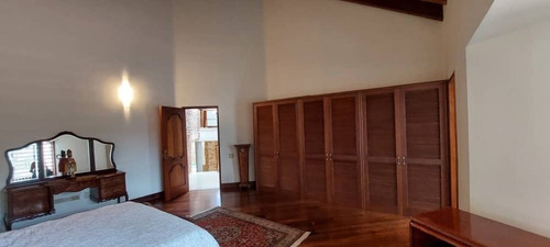 Imagen 24 de 24 de Venta Casa 820 M2 4h/4b/4p Altamira
