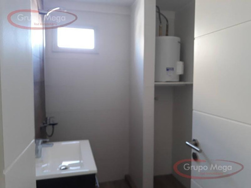 Imagen 7 de 11 de Departamento - Floresta/ Exc Amb Con Balcon