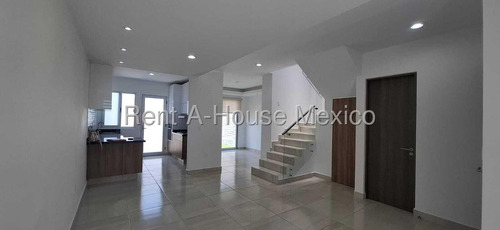 Casa A Estrenar En Renta En Zaru Residencial Con 3 Recamaras En Privada Con Gym Qh 25-3306/1191