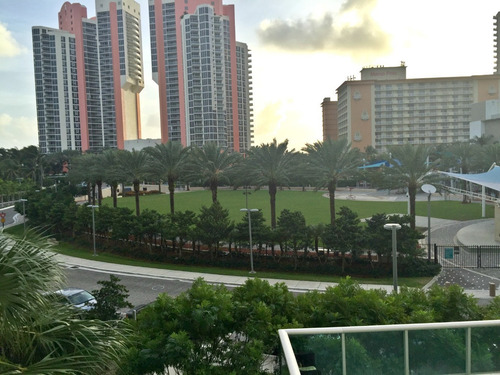 Departamento Alquiler Temporal Miami En Avenida Collins. Ocean Reserve