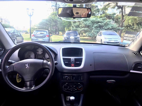 Peugeot 207 2012 1.4 Xs