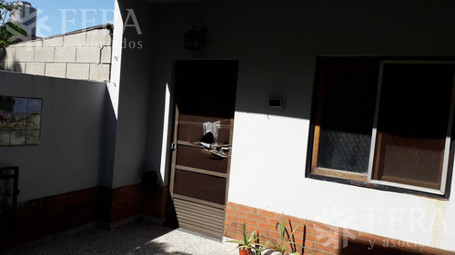 Imagen 11 de 25 de Venta De Departamento Tipo Casa De 5 Ambientes Con Patio En Wilde (26413)