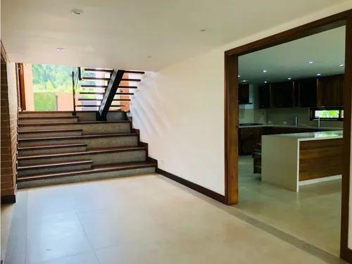 Casa En Arriendo En Fizebad El Retiro