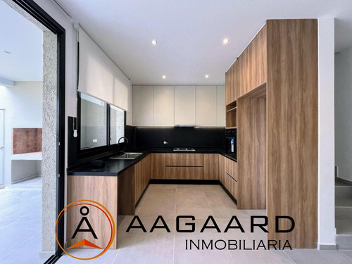Amplio Duplex En Venta En Chacra Del Norte 2 A Estrenar