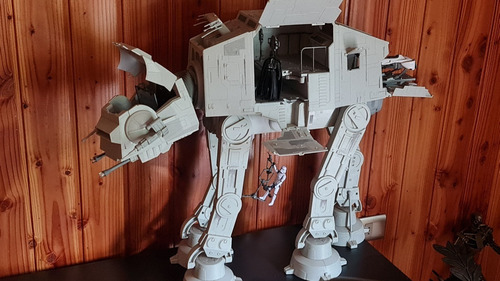 Star Wars Imperial At-at Walker Electronic 2010 Legacy