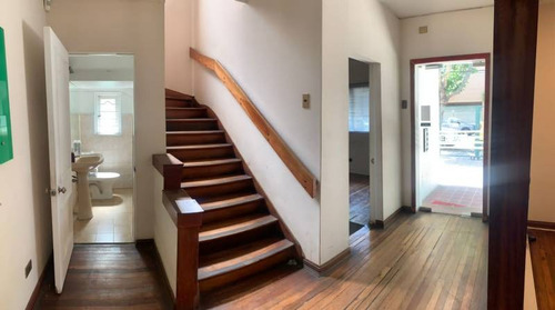 Se Arrienda Casa Comercial En Una Privilegiada Ubicación
