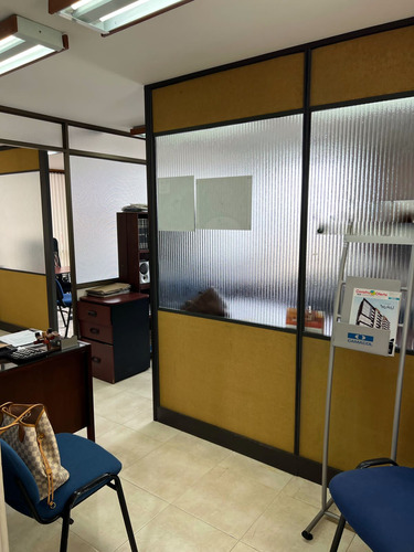 Oficina En Venta En Palogrande- Manizales  (279054099).