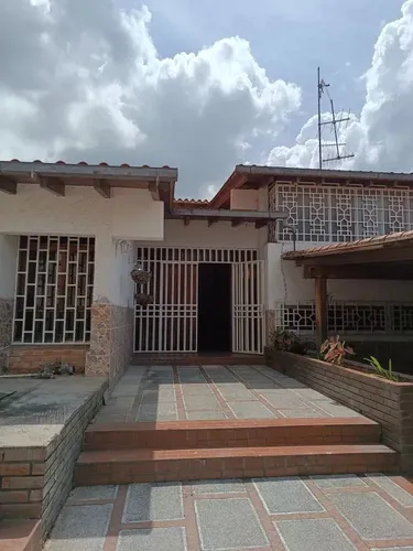 Casa En La Urb. El Marques