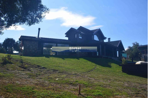 Casa Barrio El Peñón Del Lolog, San Martin De Los Andes, Patagonia Argentina