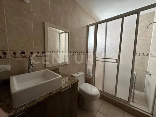 Casa Venta, Un Piso En Esquina, Col. Mirador, Chihuahua