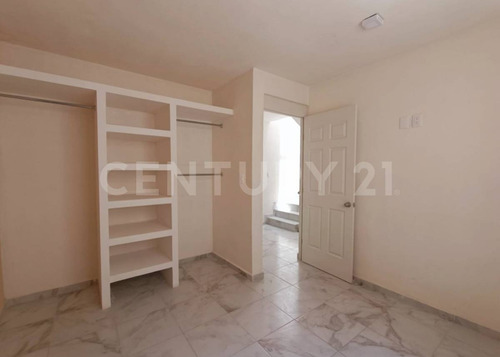 Se Vende Casa Duplex En Tizapan San Angel. A Una Cuadras De Plaza Loreto.