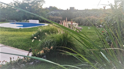 Imagen 5 de 14 de Excelente Casa En Barrio Cerrado La Serena En Mendiolaza
