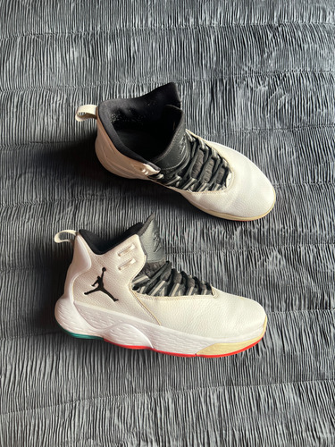 Zapatillas Basket Jordan High Hombre Talle 41/42 Blancas (Usado)