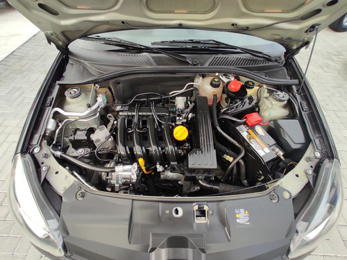 Imagem 10 de 11 de Renault Clio Hatch Expression
