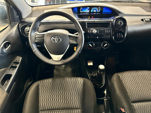 Toyota Etios 1.3 X 16V FLEX 4P MANUAL
