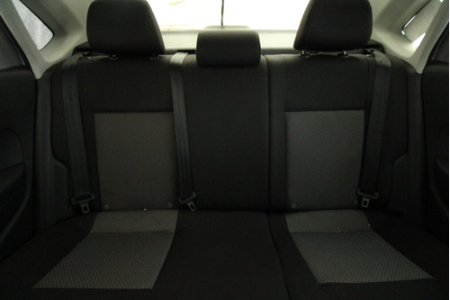 Volkswagen Vento 2.0 Confortline Mt