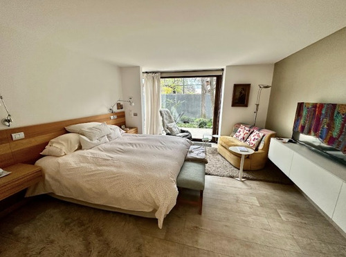 Hermosa Casa Moderna A Pasos Del Sport Francés Vitacura
