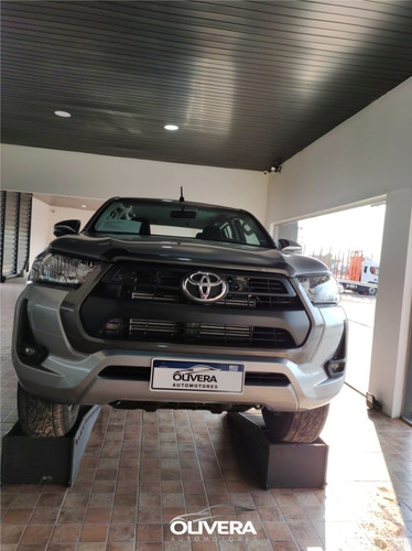 Toyota Hilux 2.4 D.cab. T.dsl Sr