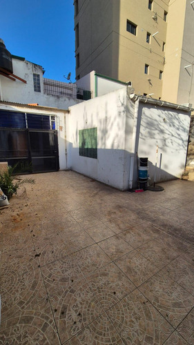 Ph En Venta De 2 Dormitorios En La Plata