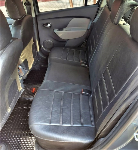 Imagen 6 de 7 de Renault Logan Privilege 1.6 16v