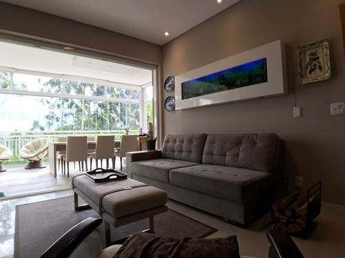 Boulevard Tamboré - Maison - 240m² - 4 Suítes; 3 Vagas; Repleto De Planejados; Vista Para Mata - Cncd170