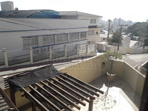 Imagem 10 de 15 de Casa A Venda Com 3 Quartos No Bairro Estreito Em Florianopolis - V-81783