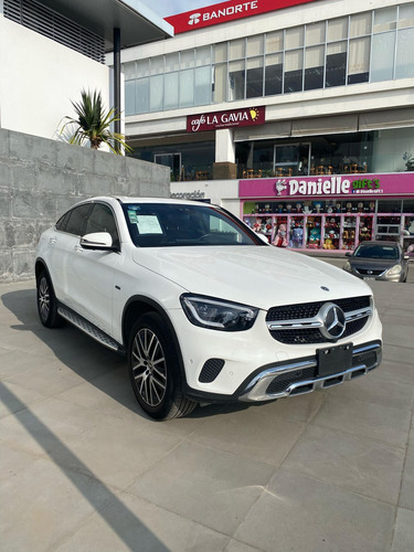Mercedes-Benz Clase GLC 300e Coupé At