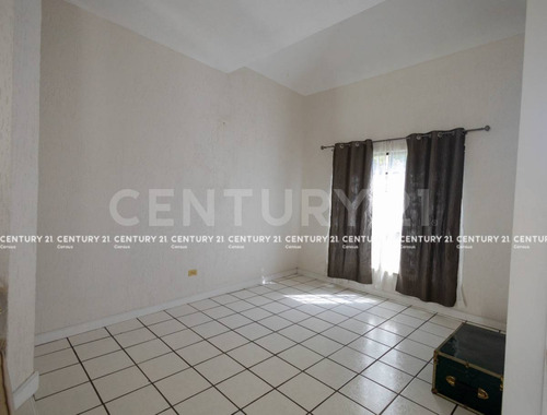 Casa En Venta En Lomas Universidad Chihuahua, Chih.