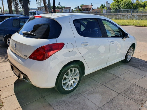 Peugeot 308 1.6 Active 2014