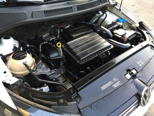 Imagen 17 de 22 de Volkswagen Suran 1.6 Highline I-motion