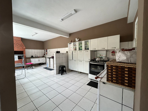 Casa Ampla Capão Redondo, 3 Quartos, 3 Banheiros E 3 Vagas Garagem