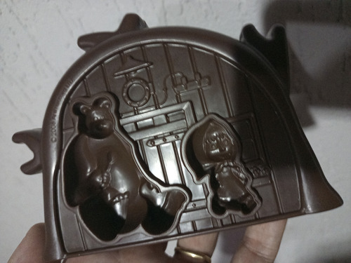 Boneca+ Molde Sem Massinha Masha E Urso Usados (Usado)