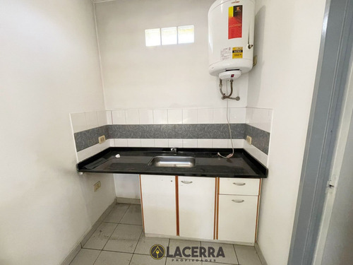 Imagen 27 de 30 de Galpon Sobre Avenida, 477 M2 Con Oficinas Y Local Comercial