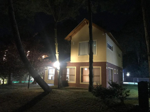 Excelente Casa En Mar De Las Pampas Con Pileta