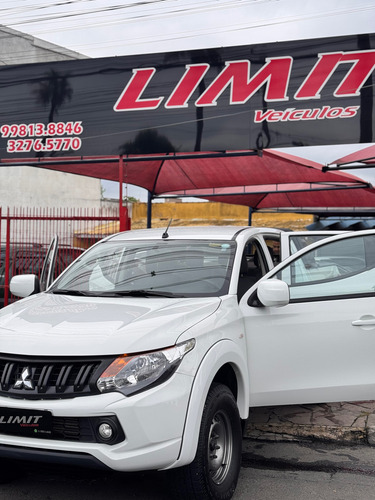 Mitsubishi L200 2.4 Triton Sport Hpe S Cab. Dupla 4x4 Aut. 4p