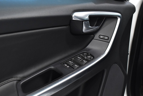 Imagen 19 de 20 de Volvo Xc60 2.5 T5 Momentum