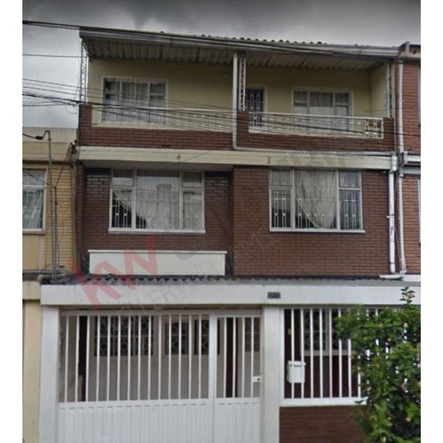 Amplia Y Espaciosa Casa En El Barrio J Vargas
