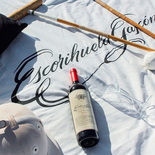 Imagen 3 de 3 de Vino Escorihuela Gascon Gran Reserva Malbec 750ml